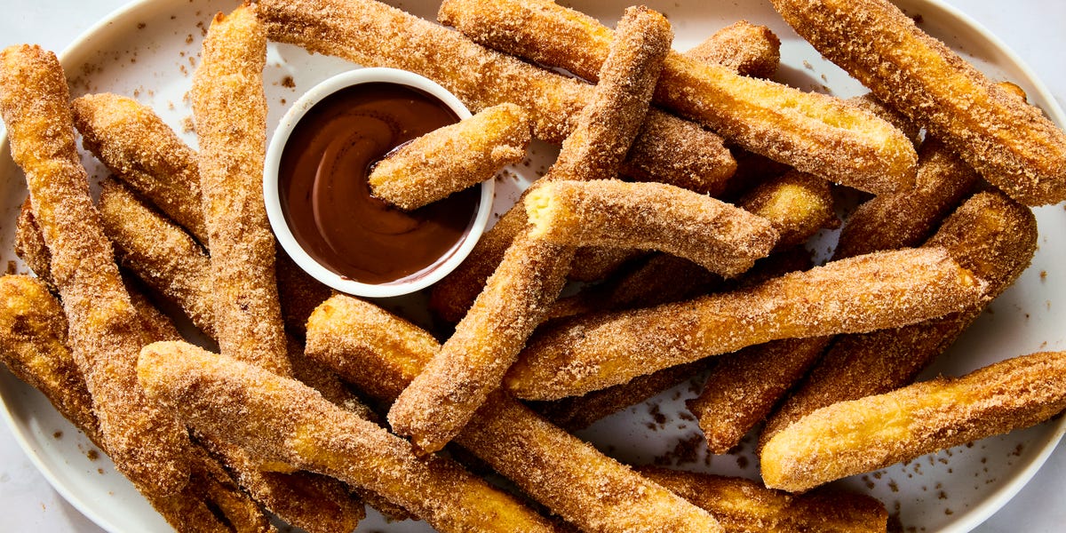The BEST Homemade Churros Recipe: Crispy & Tender